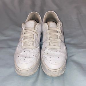 White 7.5 nike womens sneakers.